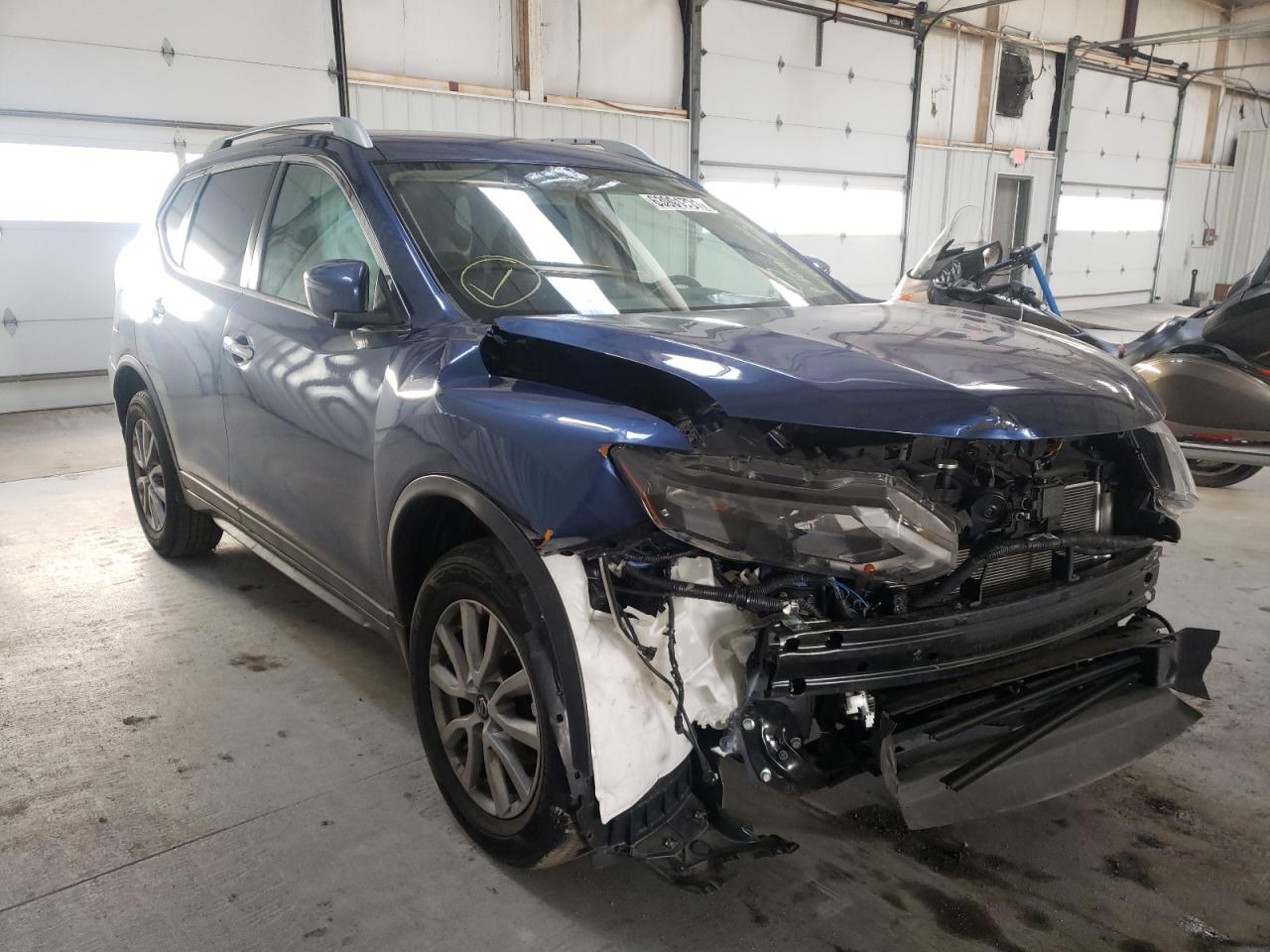 KNMAT2MV2JP556090 NISSAN ROGUE 2018