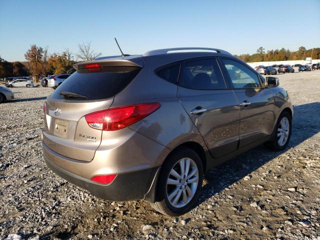 2010 HYUNDAI TUCSON KM8JU3AC5AU084373