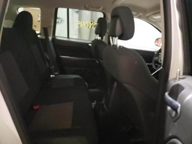 Фото: 1C4NJCBA8CD622899 - 6