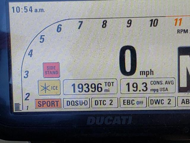 2015 DUCATI SUPERBIKE ZDM14BYW1FB025603