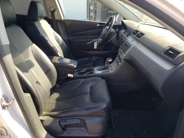 2010 VOLKSWAGEN PASSAT KOM WVWJM7AN1AE141160