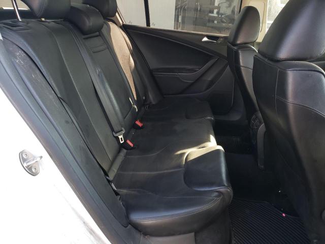 2010 VOLKSWAGEN PASSAT KOM WVWJM7AN1AE141160