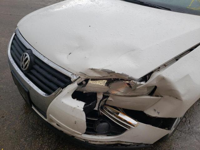 2010 VOLKSWAGEN PASSAT KOM WVWJK7AN7AE149141