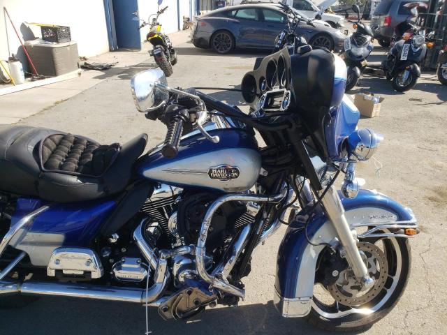 2010 HARLEY-DAVIDSON FLHTCU 1HD1FC416AB628799