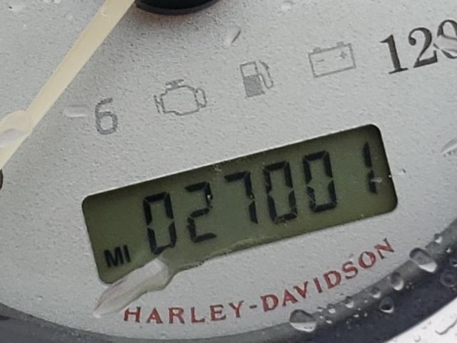 2011 HARLEY-DAVIDSON FLTRX 1HD1KH415BB663960