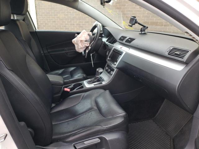 2010 VOLKSWAGEN PASSAT KOM WVWJK7AN7AE149141
