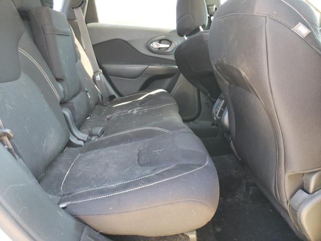 1C4PJLCS6FW671608 Jeep Cherokee Latitude