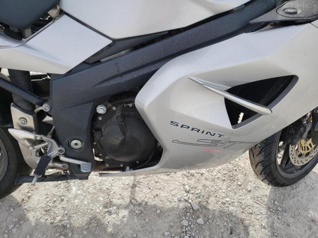 2006 TRIUMPH MOTORCYCLE SPRINT ST SMT600PK26J241676
