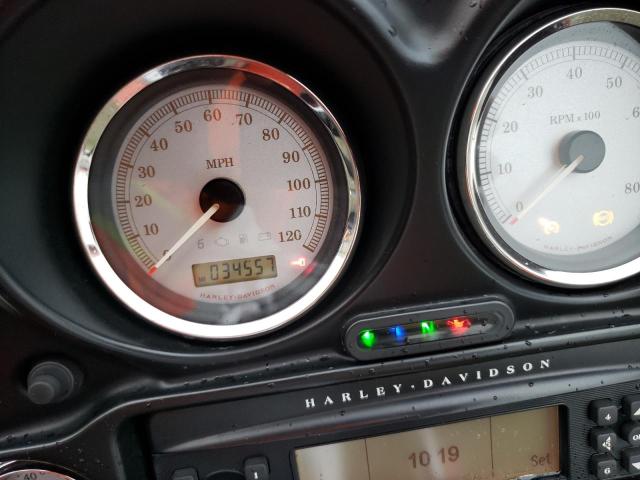 2011 HARLEY-DAVIDSON FLHX 1HD1KBM10BB662132