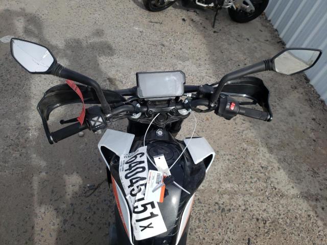 2021 KTM 390 DUKE MD2JPJ407MC275833