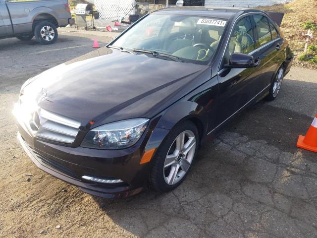2011 MERCEDES-BENZ C300 WDDGF5EB8BR184578
