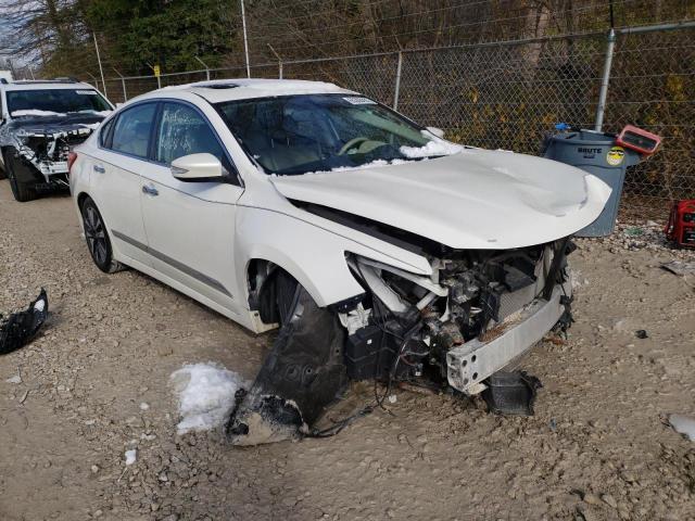 Salvage cars for sale from Copart Northfield, OH: 2016 Nissan Altima