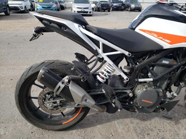 2021 KTM 390 DUKE MD2JPJ407MC275833