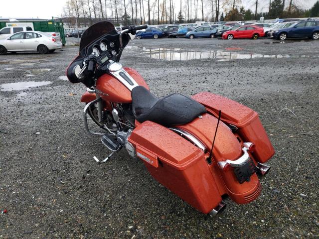 2011 HARLEY-DAVIDSON FLHX 1HD1KBM10BB662132
