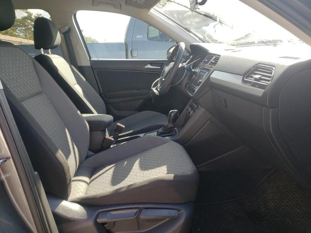 2018 VOLKSWAGEN TIGUAN 3VV1B7AX9JM073001