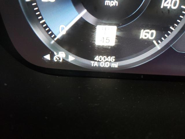 2018 VOLVO XC60 T6 IN YV4A22RL7J1075195