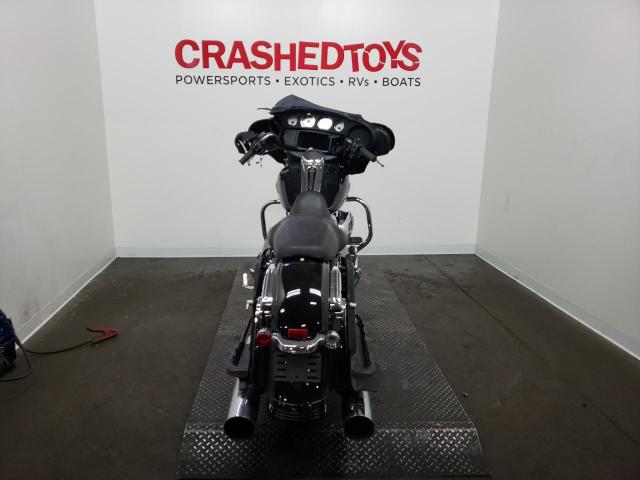 2019 HARLEY-DAVIDSON FLHX 1HD1KBC16KB667692
