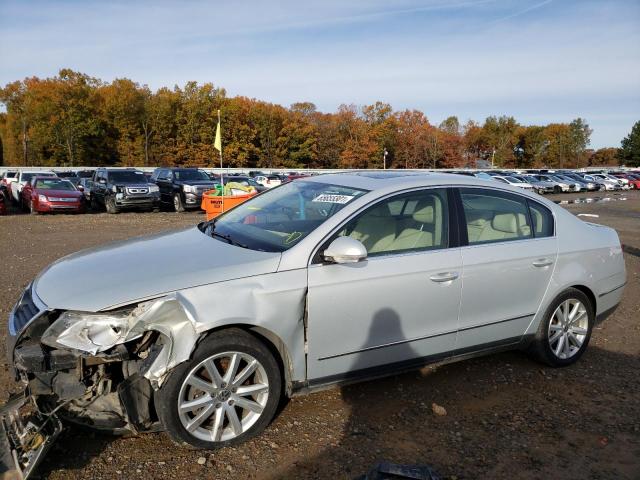 2010 VOLKSWAGEN PASSAT KOM WVWJK7AN2AE139326