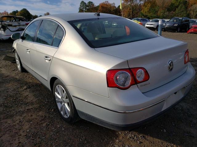 2010 VOLKSWAGEN PASSAT KOM WVWJK7AN2AE139326