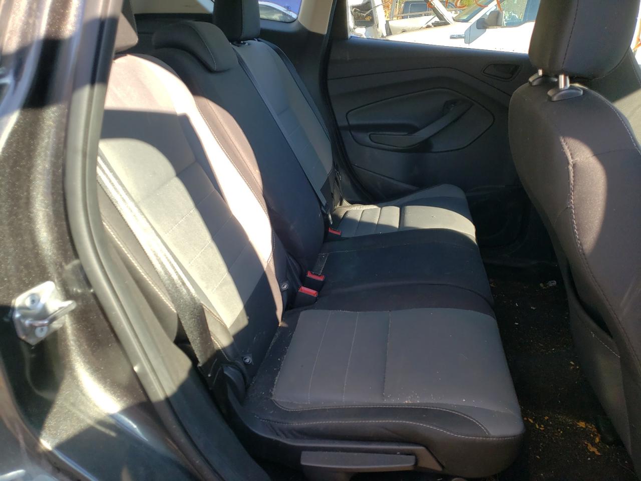 1FMCU0F71JUA36663 FORD ESCAPE 2018