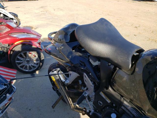 2013 SUZUKI GSX1300 RA JS1GX72BXD2100306
