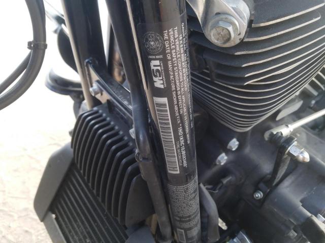 2018 HARLEY-DAVIDSON FLHXS STRE 1HD1KRC10JB683460