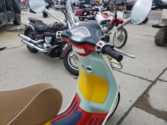 2021 VESPA PRIMAVERA ZAPCA06B1M5102790