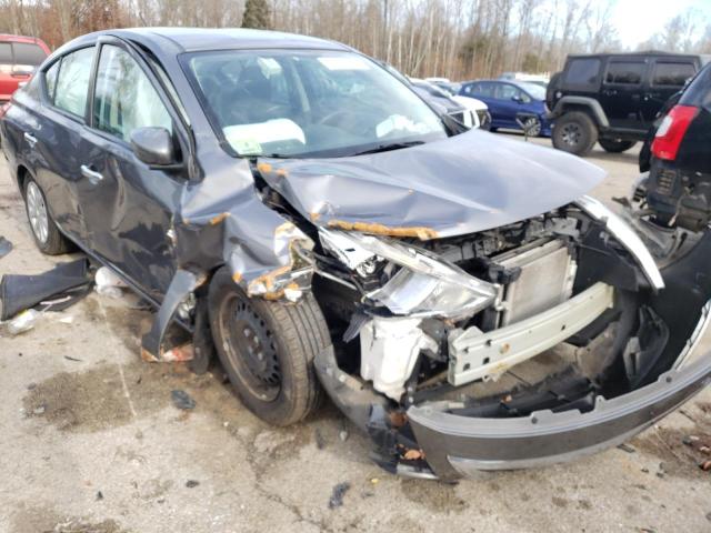 Salvage cars for sale from Copart Louisville, KY: 2019 Nissan Versa S