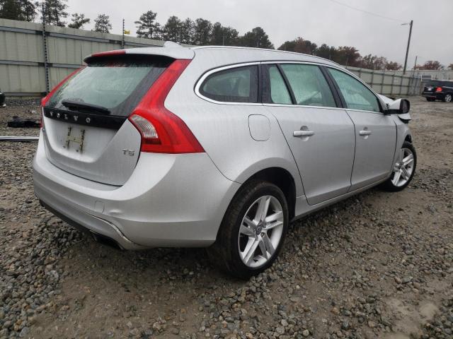 2015 VOLVO V60 PREMIE YV140MEB1F1207285
