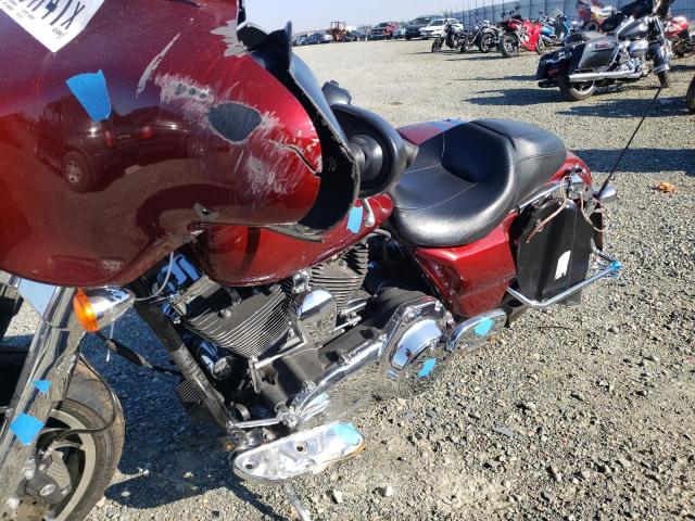 2010 HARLEY-DAVIDSON FLHX 1HD1KB432AB672712