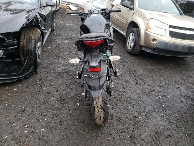 JKAEXEE10GDA21172 Kawasaki Ex650 E 2015. Фото: 9