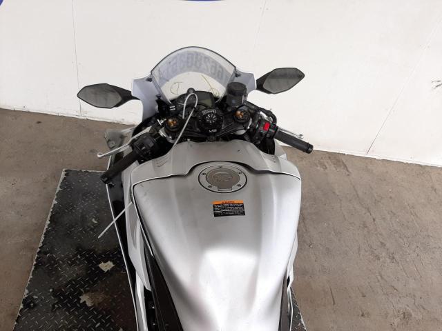 2017 YAMAHA YZFR6 C JYARJ28YXHA000051