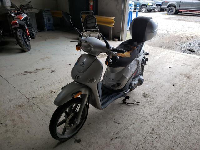 2003 PIAGGIO SCOOTER ZAPM228F835001256