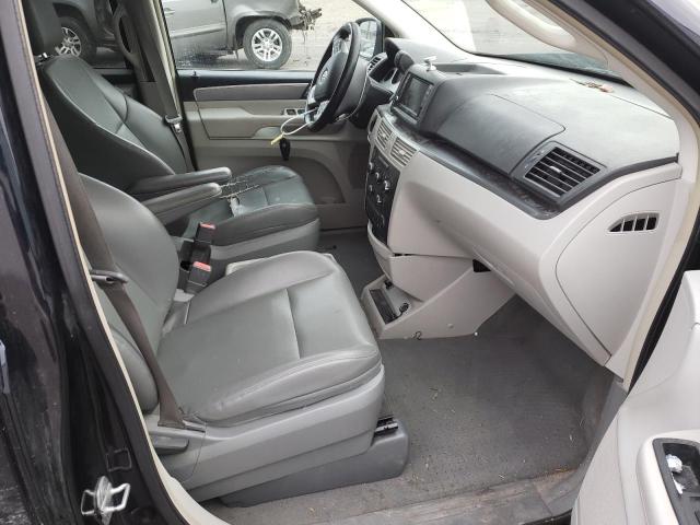 2011 VOLKSWAGEN ROUTAN SE 2V4RW3DG8BR669856