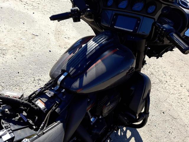 2018 HARLEY-DAVIDSON FLHXSE CVO 5HD1PXLC3JB958786