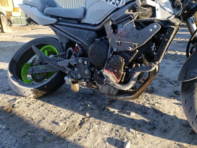 2011 YAMAHA FZ6 R JYARJ18E2BA006823