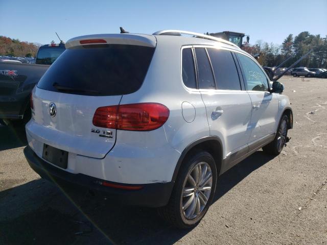 2015 VOLKSWAGEN TIGUAN S WVGBV7AX7FW571307