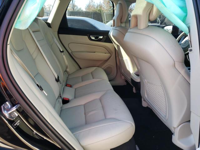2018 VOLVO XC60 T6 MO YV4A22RK7J1071879