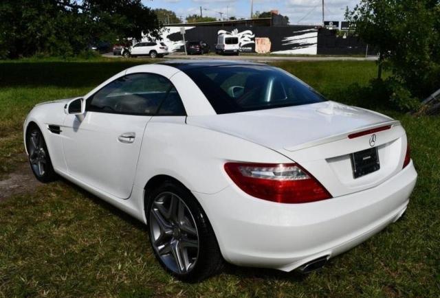 2016 MERCEDES-BENZ SLK 300 WDDPK3JA5GF122187