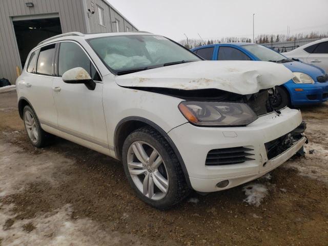 Salvage cars for sale from Copart Nisku, AB: 2013 Volkswagen Touareg V6