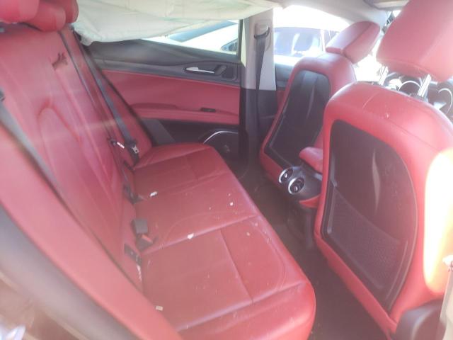 2018 ALFA ROMEO STELVIO ZASFAKAN8J7B82317