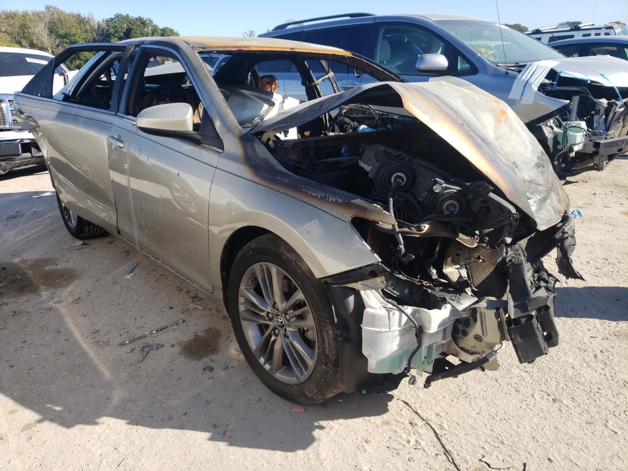 4T1BF1FK1HU636271 TOYOTA CAMRY LE/X 2017
