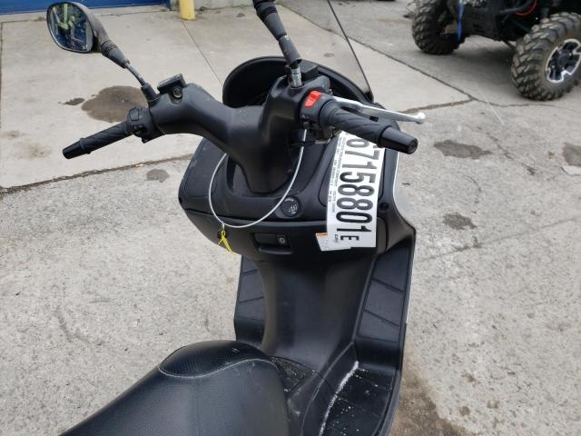 2014 SUZUKI UH200 MLCCH41A6E1600398