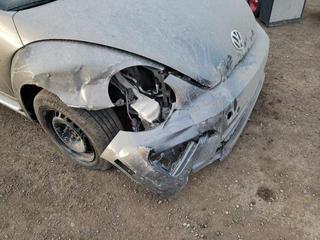 2017 VOLKSWAGEN BEETLE SE 3VWJ17AT9HM615817