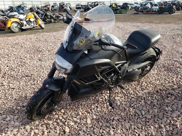 2015 DUCATI DIAVEL ZDM13BSW4FB025526