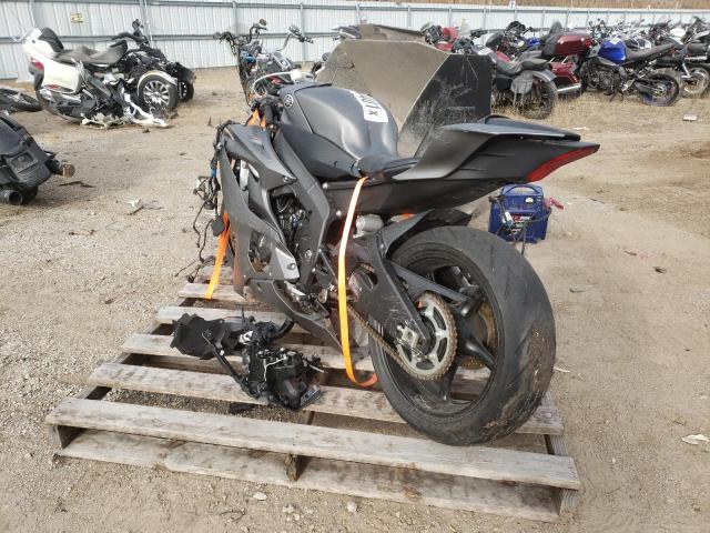2019 YAMAHA YZFR6 JYARJ28E2KA004396