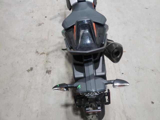 2021 KTM 890 DUKE R VBKTU9401MM805793