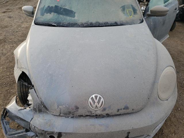 2017 VOLKSWAGEN BEETLE SE 3VWJ17AT9HM615817