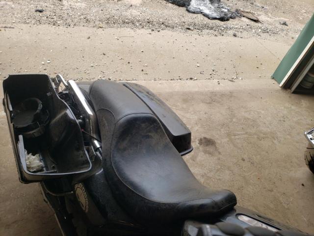 2008 HARLEY-DAVIDSON FLHX 1HD1KB4198Y687889