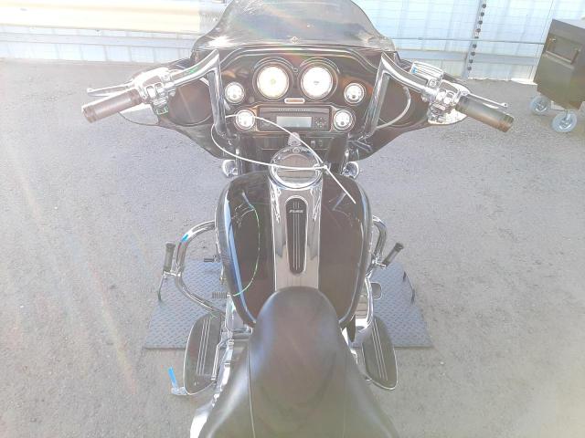 2011 HARLEY-DAVIDSON FLHX 1HD1KB413BB673674